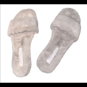 Reformation Lottie Faux Mink Slippers- Size 6